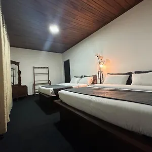 The Shrewsbury Bungalow Nuwara Eliya